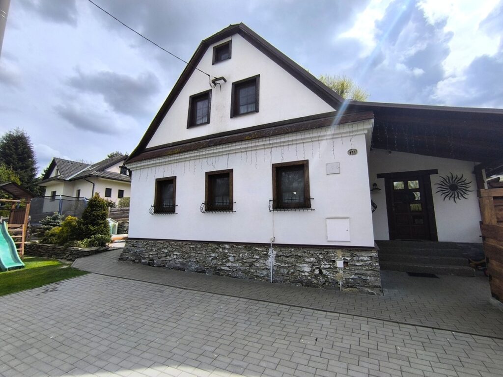 Prodej rodinného domu 200 m², pozemek 567 m² Dolní Moravice, náhled na nemovitost